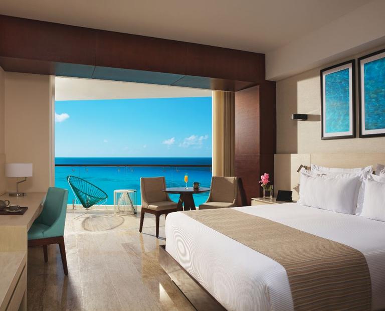 Altitude suite ocean front Krystal Grand® Cancún All Inclusive Hotel Altitude suite ocean front Krystal Grand® Cancún All Inclusive Hotel