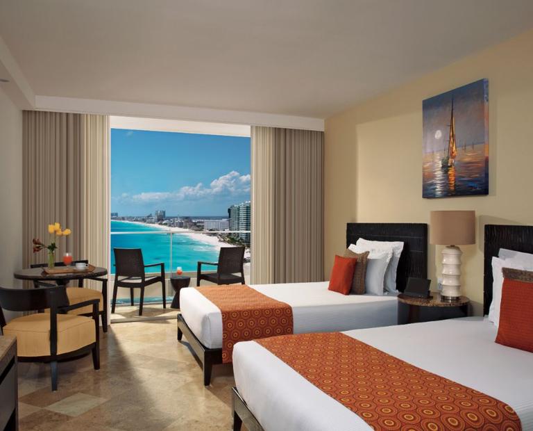 Deluxe ocean front Krystal Grand® Cancún All Inclusive Hotel Deluxe ocean front Krystal Grand® Cancún All Inclusive Hotel