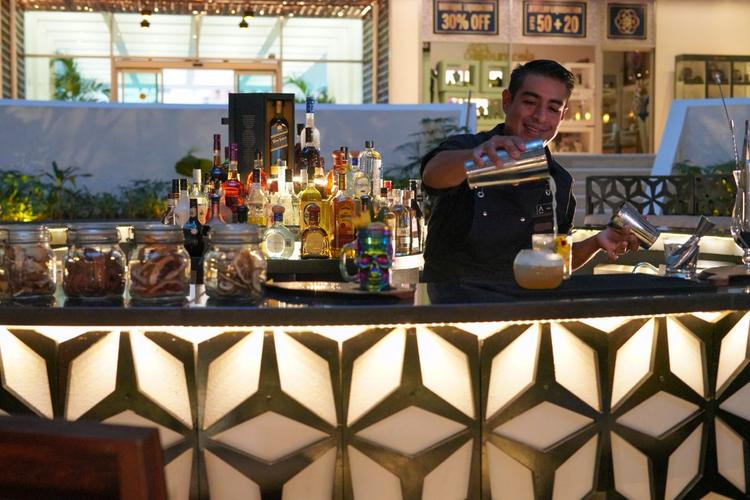 Bar Krystal Grand® Cancún All Inclusive Hotel Bar Krystal Grand® Cancún All Inclusive Hotel