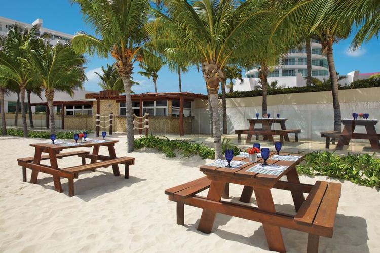 Beach Krystal Grand® Cancún All Inclusive Hotel Beach Krystal Grand® Cancún All Inclusive Hotel