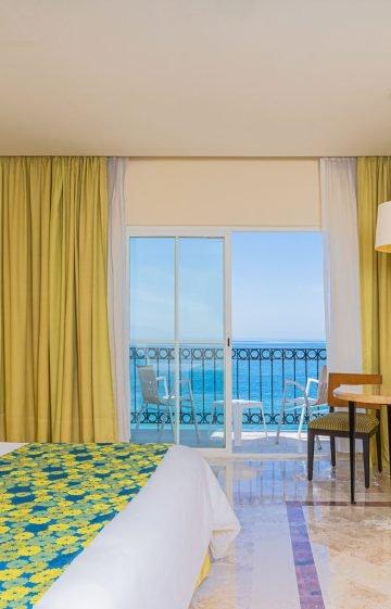  Hotel Krystal® Puerto Vallarta