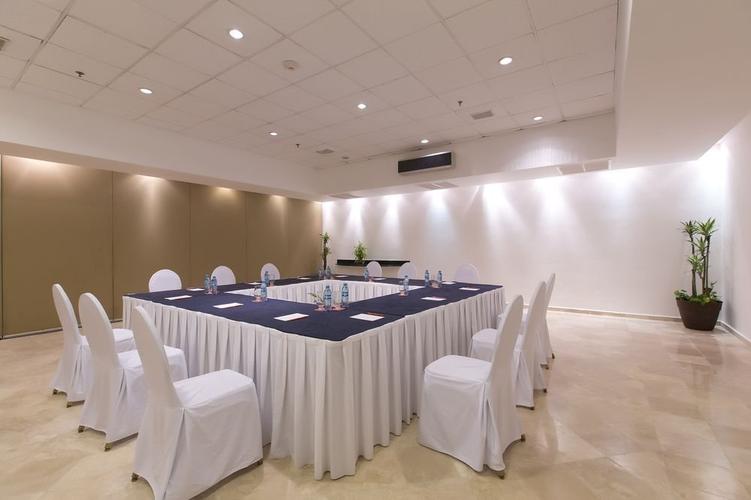 Sala de reuniones Hotel Krystal Cancún Sala de reuniones Hotel Krystal Cancún