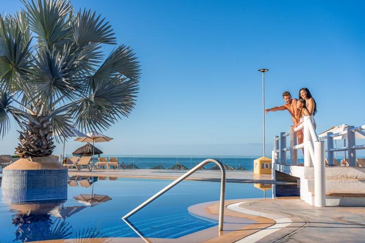 Piscina Hotel Krystal® Ixtapa Piscina Hotel Krystal® Ixtapa