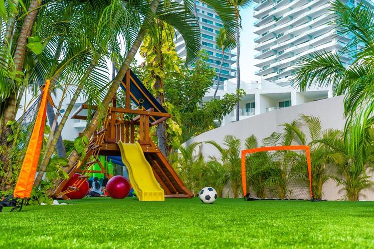 Juegos infantiles Hotel Krystal Grand® Puerto Vallarta Juegos infantiles Hotel Krystal Grand® Puerto Vallarta