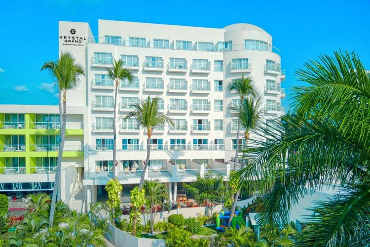 Fachada Hotel Krystal Grand® Puerto Vallarta Fachada Hotel Krystal Grand® Puerto Vallarta
