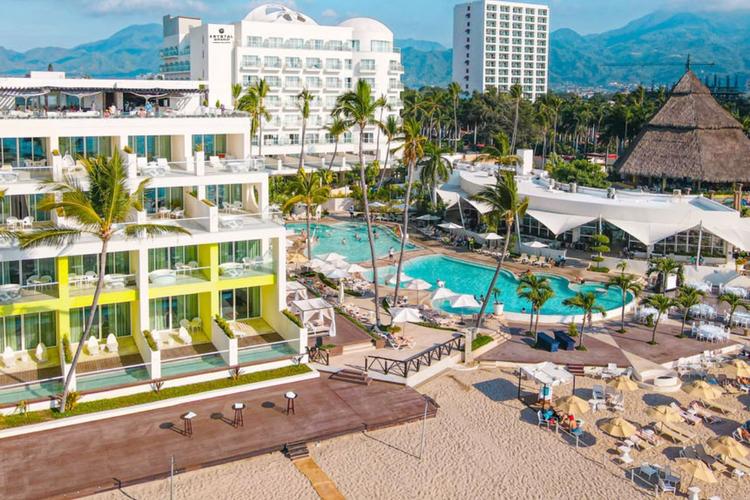 Panorámica Hotel Krystal Grand® Puerto Vallarta Panorámica Hotel Krystal Grand® Puerto Vallarta