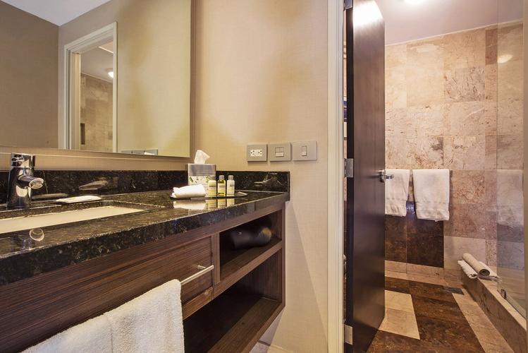 Baño habitación estándar Hotel Krystal Urban Aeropuerto Ciudad de México Baño habitación estándar Hotel Krystal Urban Aeropuerto Ciudad de México